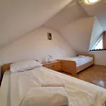 Zupnijski Apartmaji Dolenjske Toplice