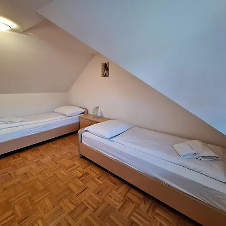 Zupnijski Apartmaji Lejlighed