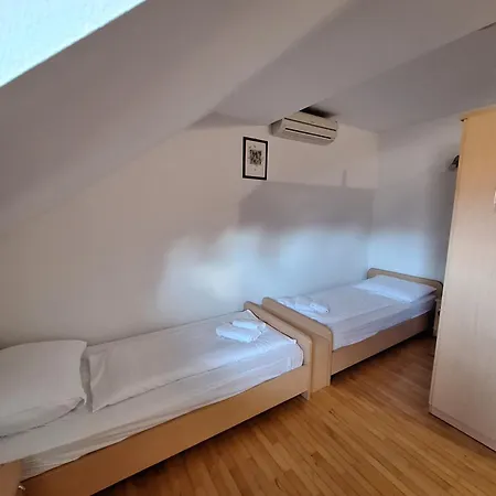 Zupnijski Apartmaji Dolenjske Toplice