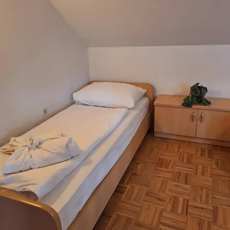 Zupnijski Apartmaji Apartment