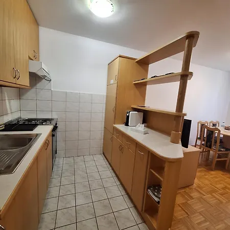 Zupnijski Apartmaji Daire *