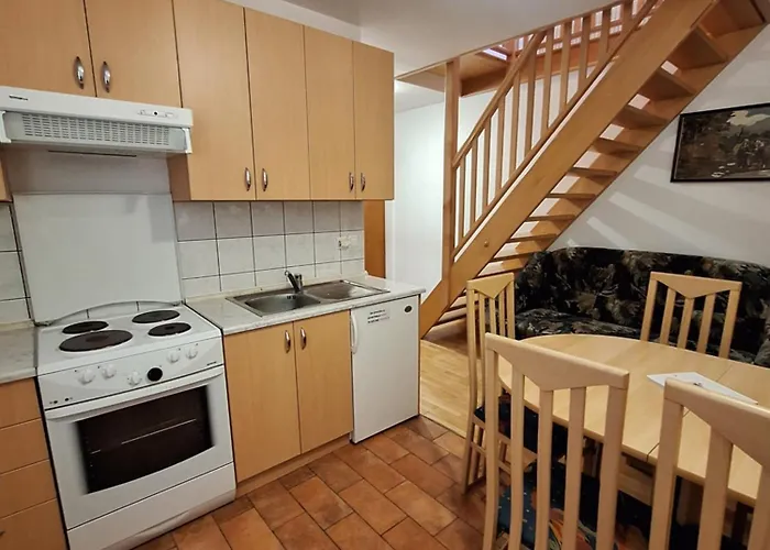 Zupnijski Apartmaji Apartamento